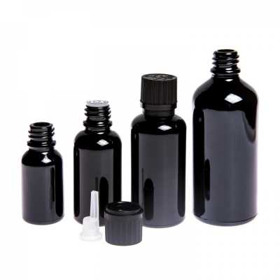Sklenená fľaška, čierna lesklá, čierny vrúbkovaný vrchnák s poistkou, 10 ml